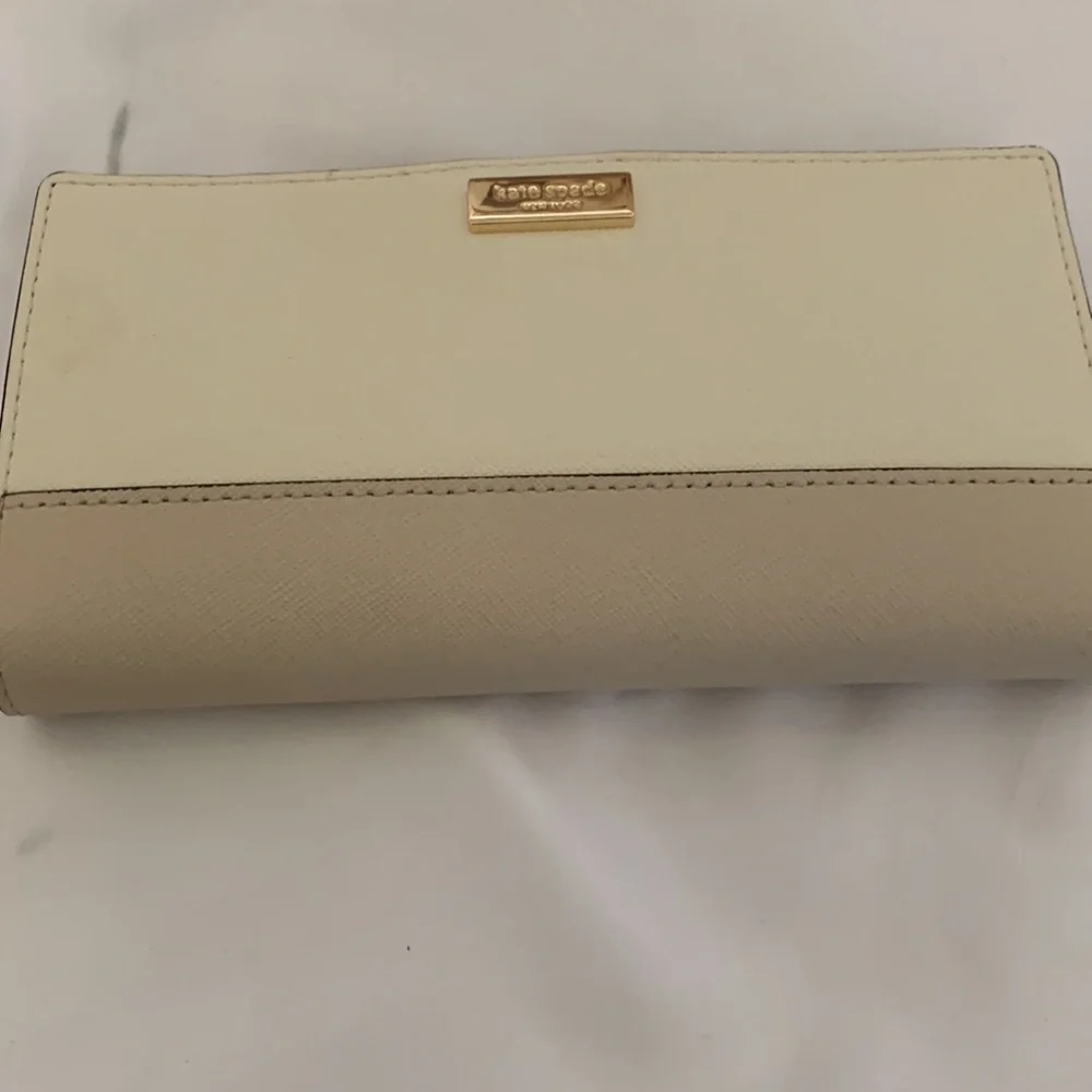 Kate Spade Crossbody with Matching Long Wallet - Picture 8 of 10